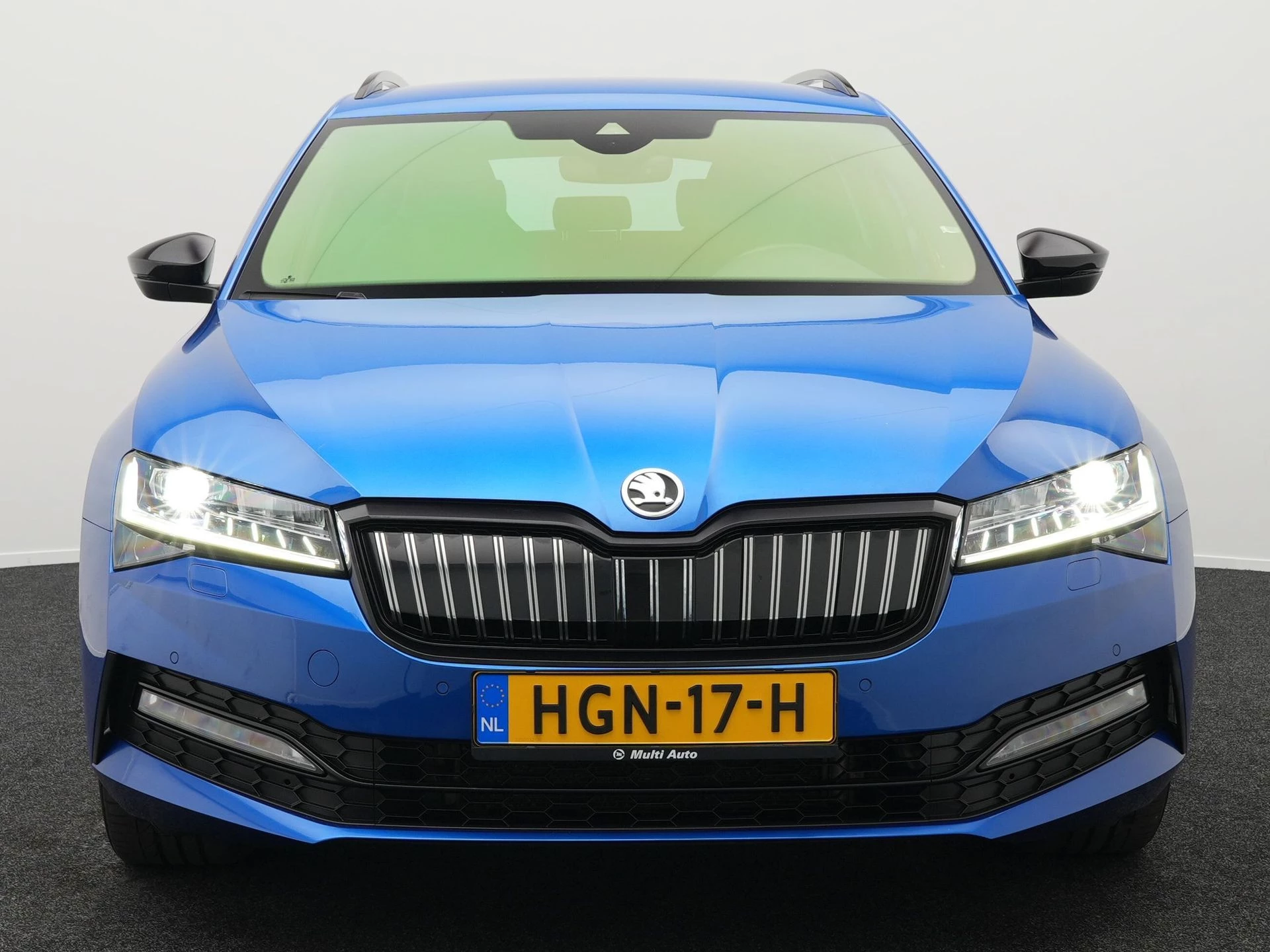 Hoofdafbeelding Škoda Superb