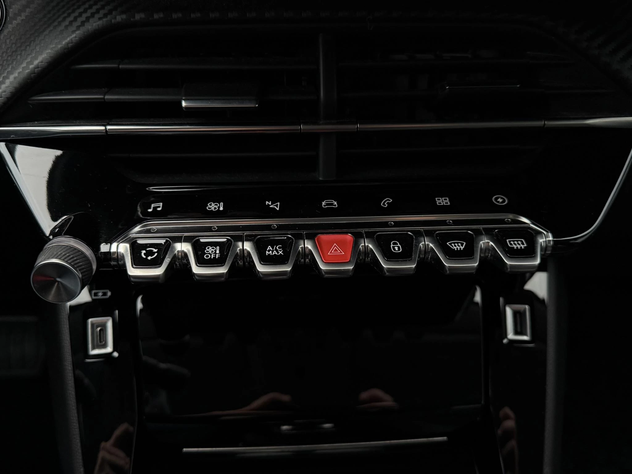 Hoofdafbeelding Peugeot e-208