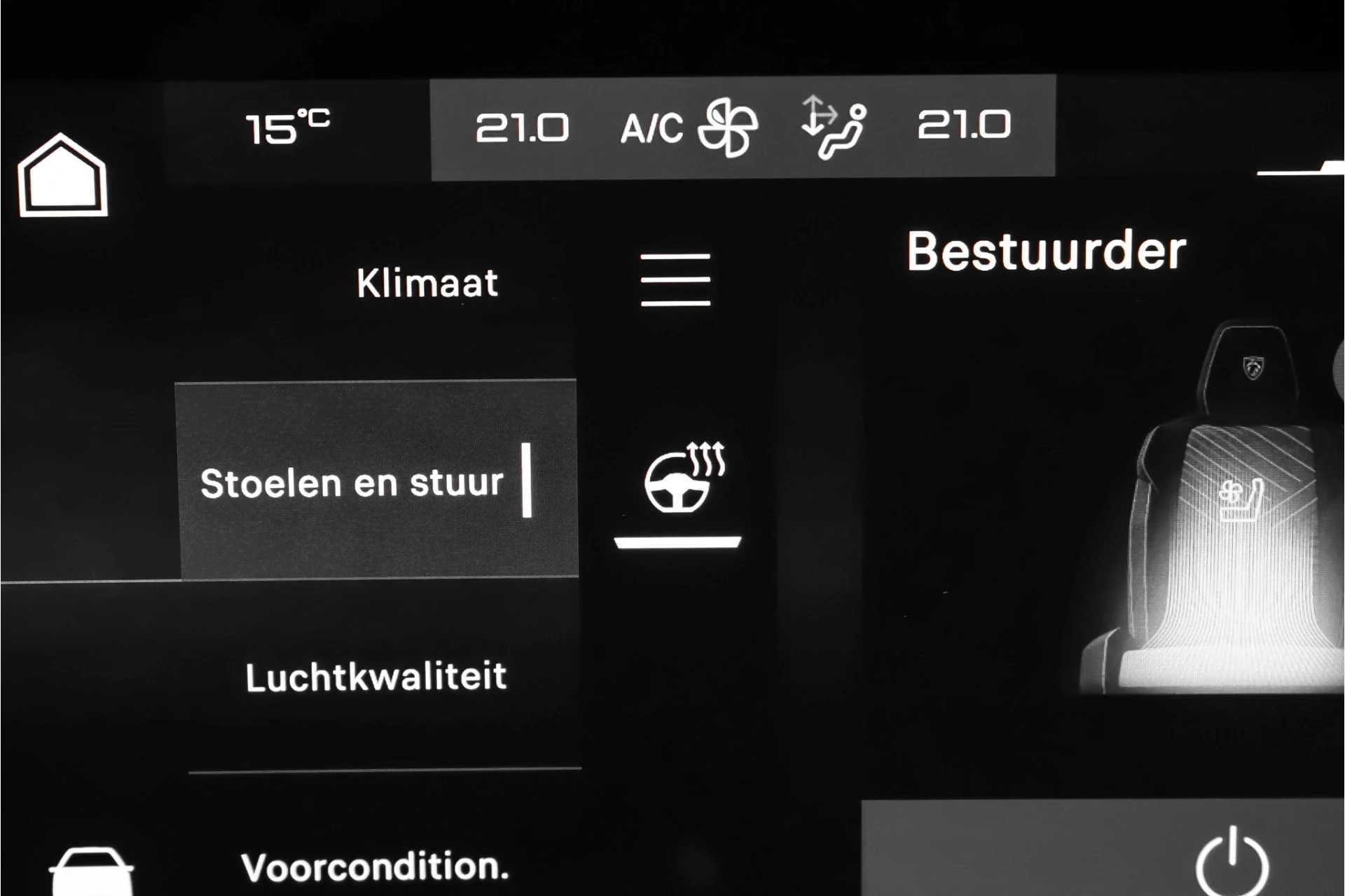 Hoofdafbeelding Peugeot e-3008