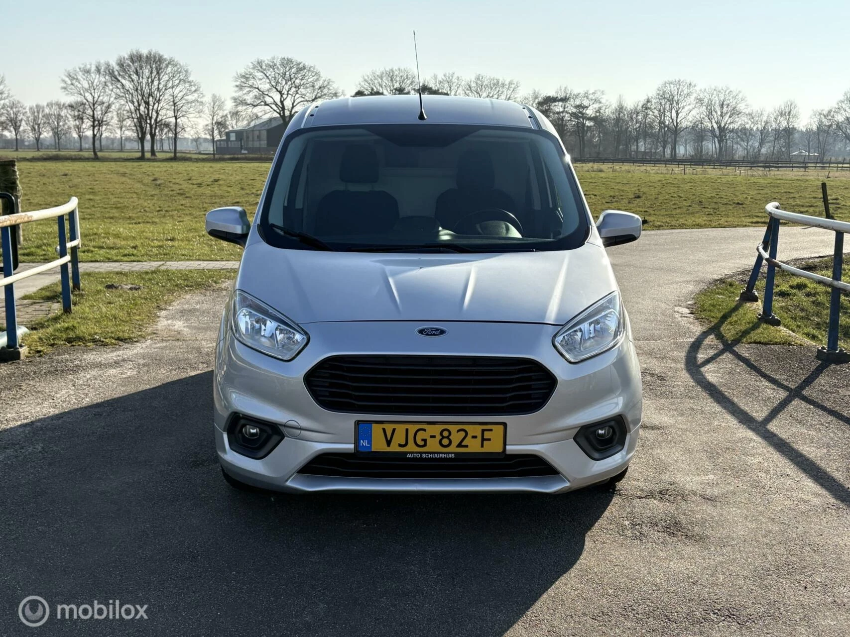 Hoofdafbeelding Ford Transit Courier