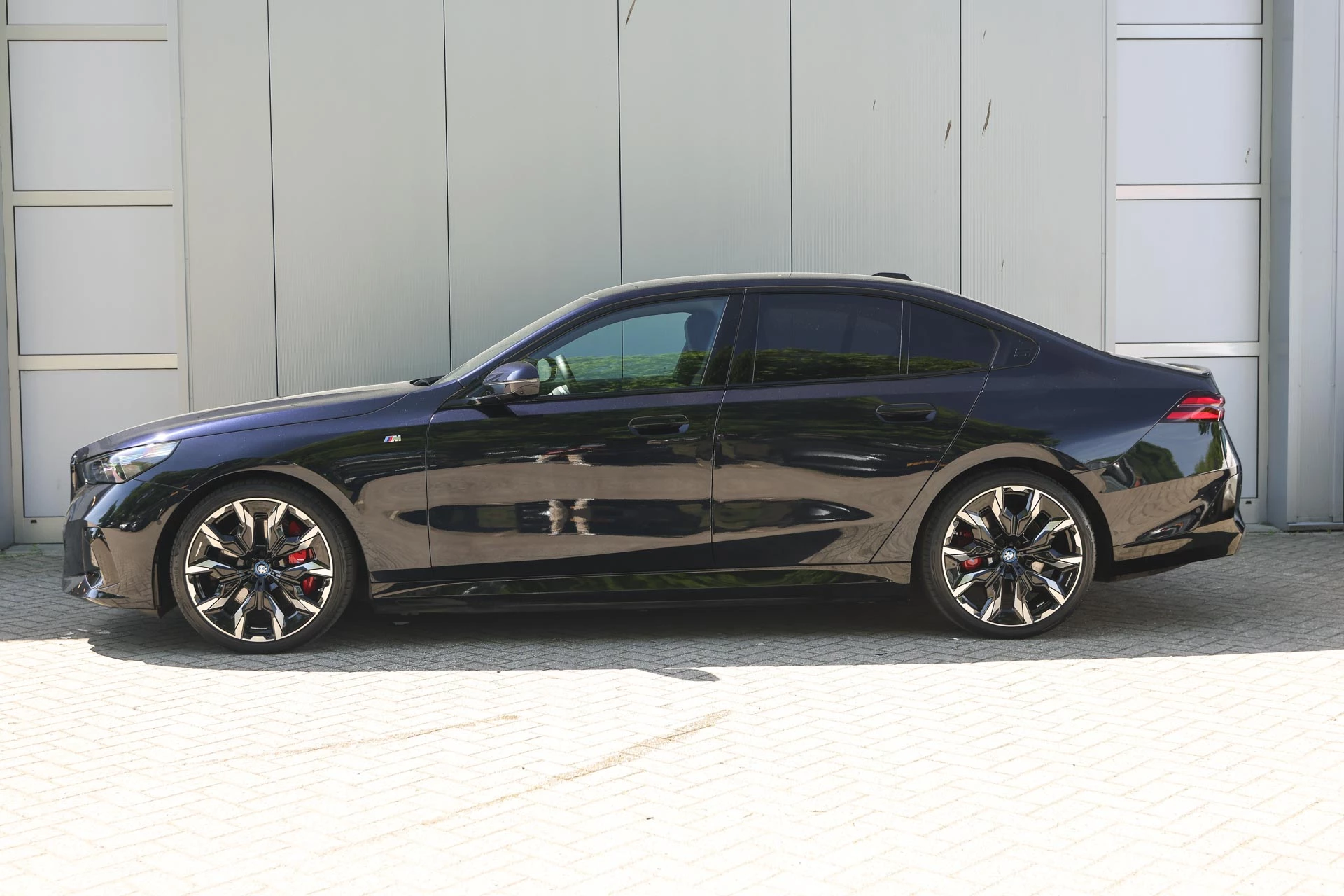 Hoofdafbeelding BMW i5