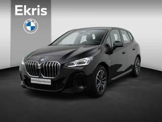 Hoofdafbeelding BMW 2 Serie BMW 2 Serie Active Tourer 230e xDrive M Sportpakket | Harman Kardon | Head-Up Display | Driving Assist Plus | Innovation Pack | 17"