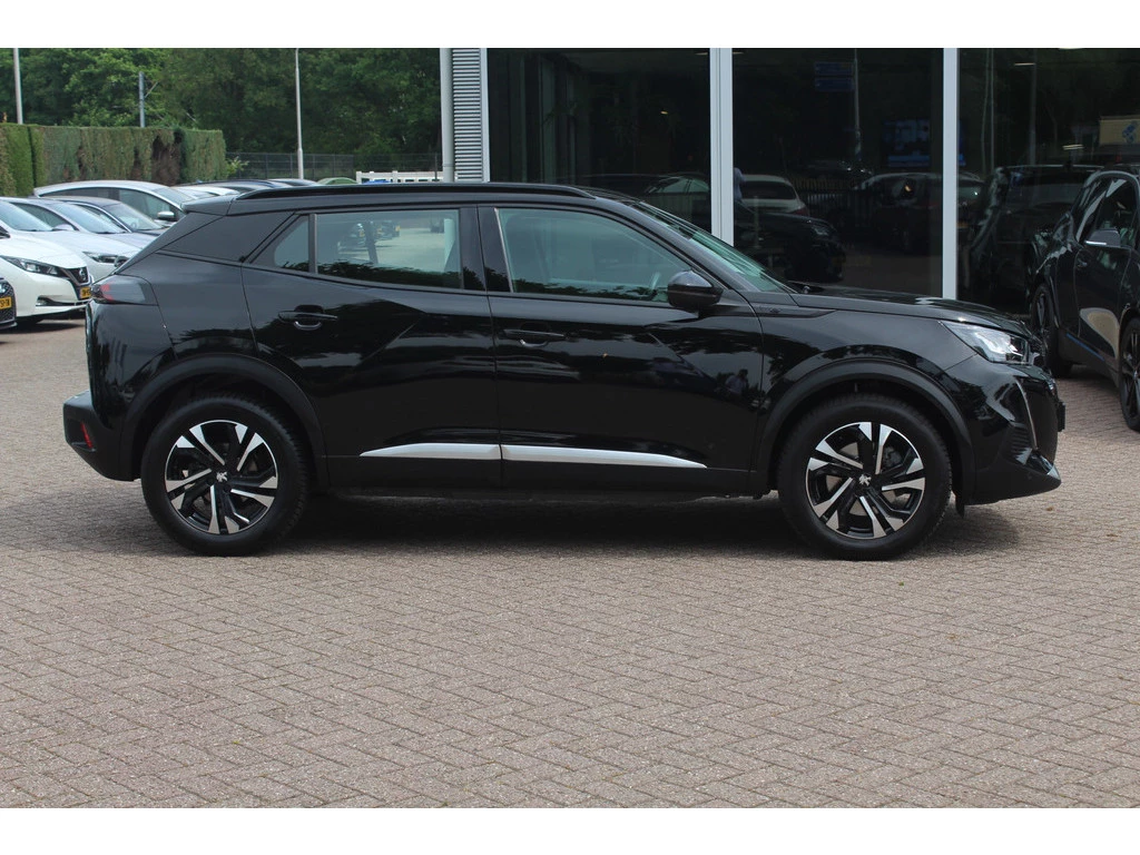Hoofdafbeelding Peugeot e-2008