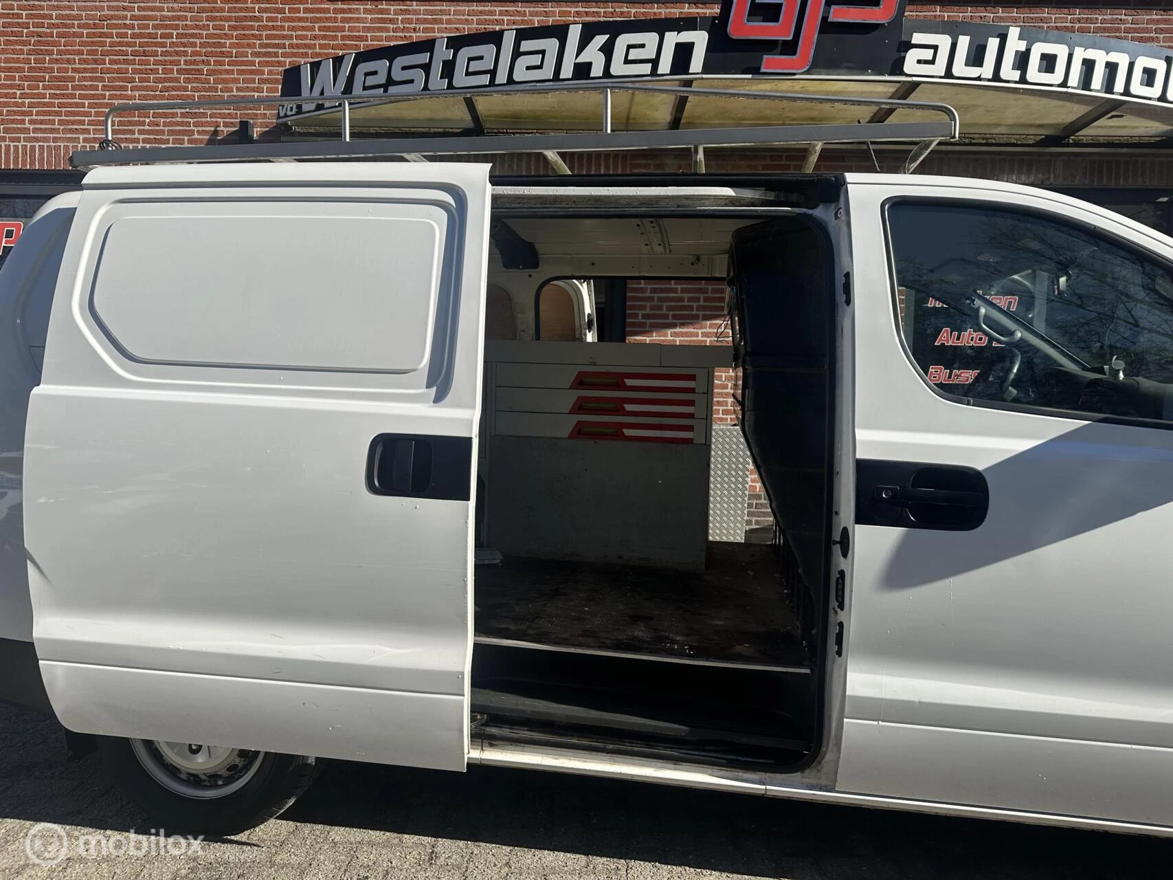 Hoofdafbeelding Hyundai H300