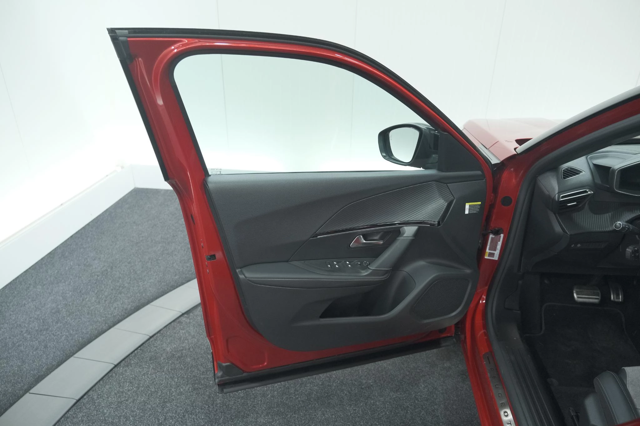 Hoofdafbeelding Peugeot e-2008