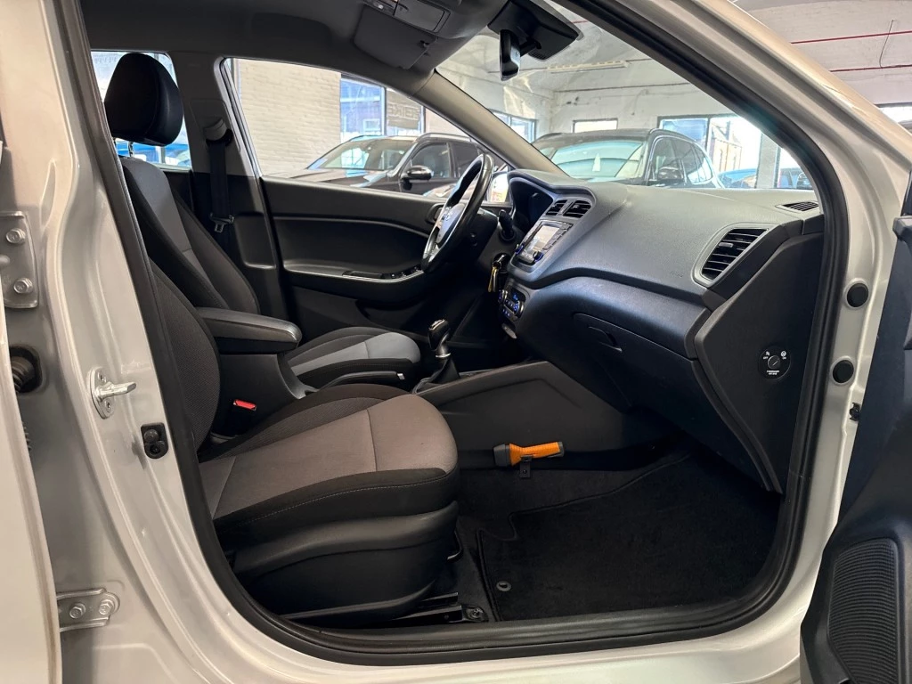 Hoofdafbeelding Hyundai i20