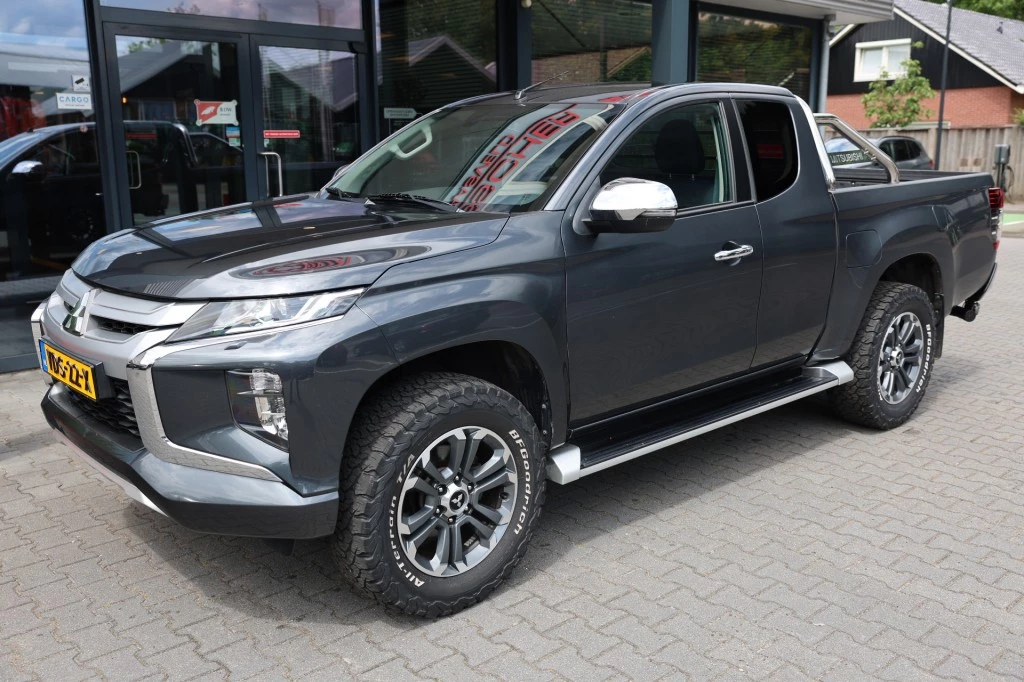 Hoofdafbeelding Mitsubishi L200