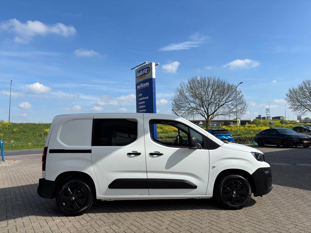 Hoofdafbeelding Peugeot Partner
