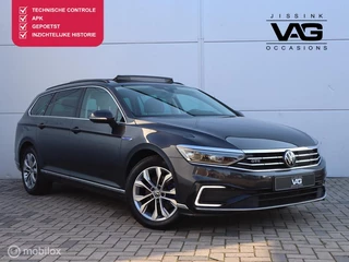 Volkswagen Passat 1.4 TSI GTE Pano LED Virtual Trekhaak Stoelverwarming