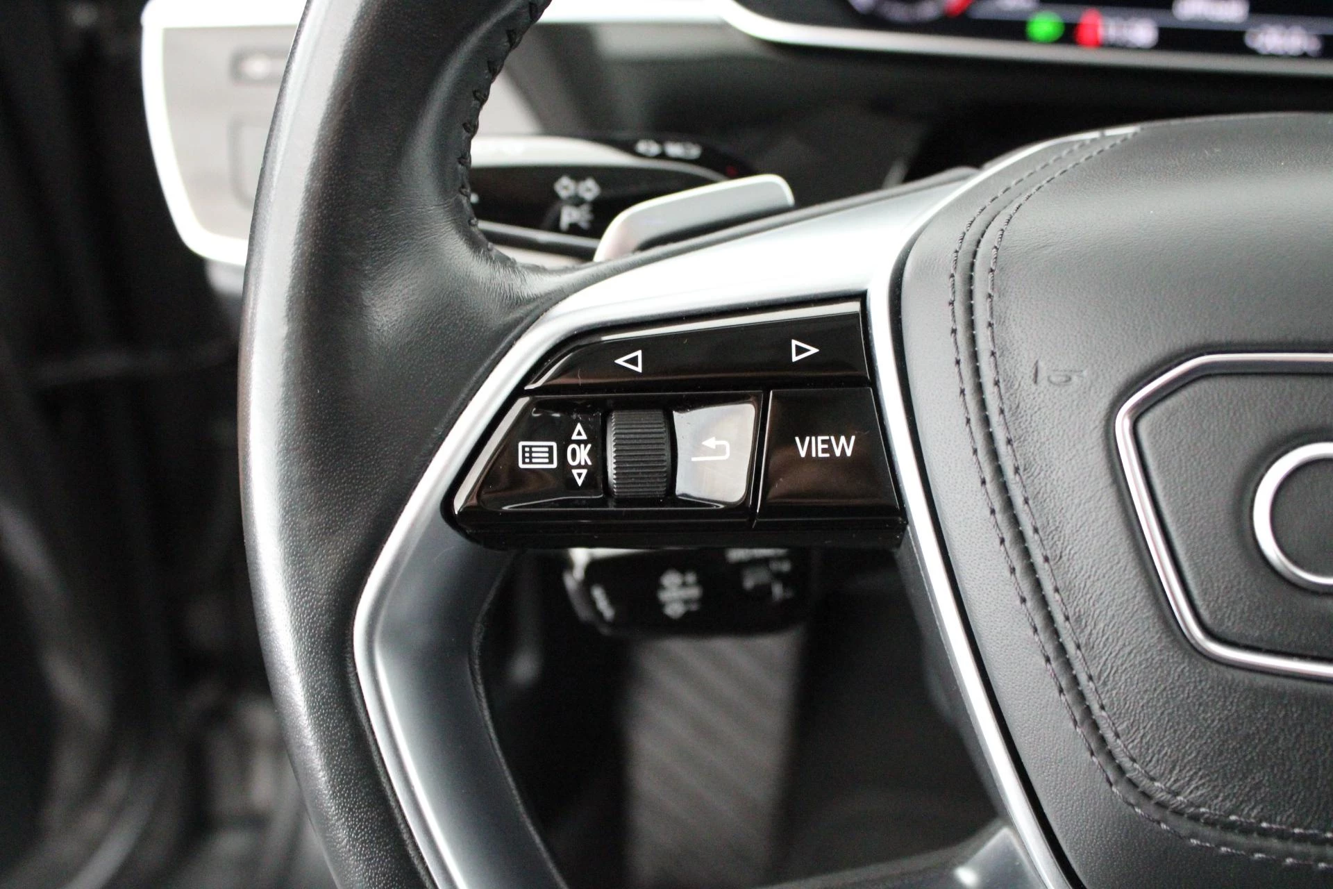 Hoofdafbeelding Audi A8
