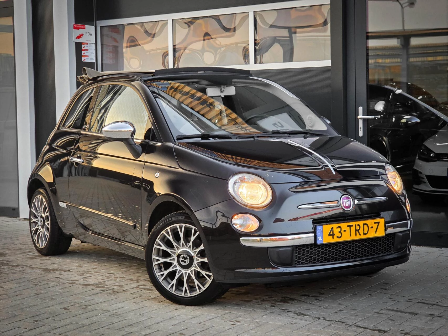 Hoofdafbeelding Fiat 500C