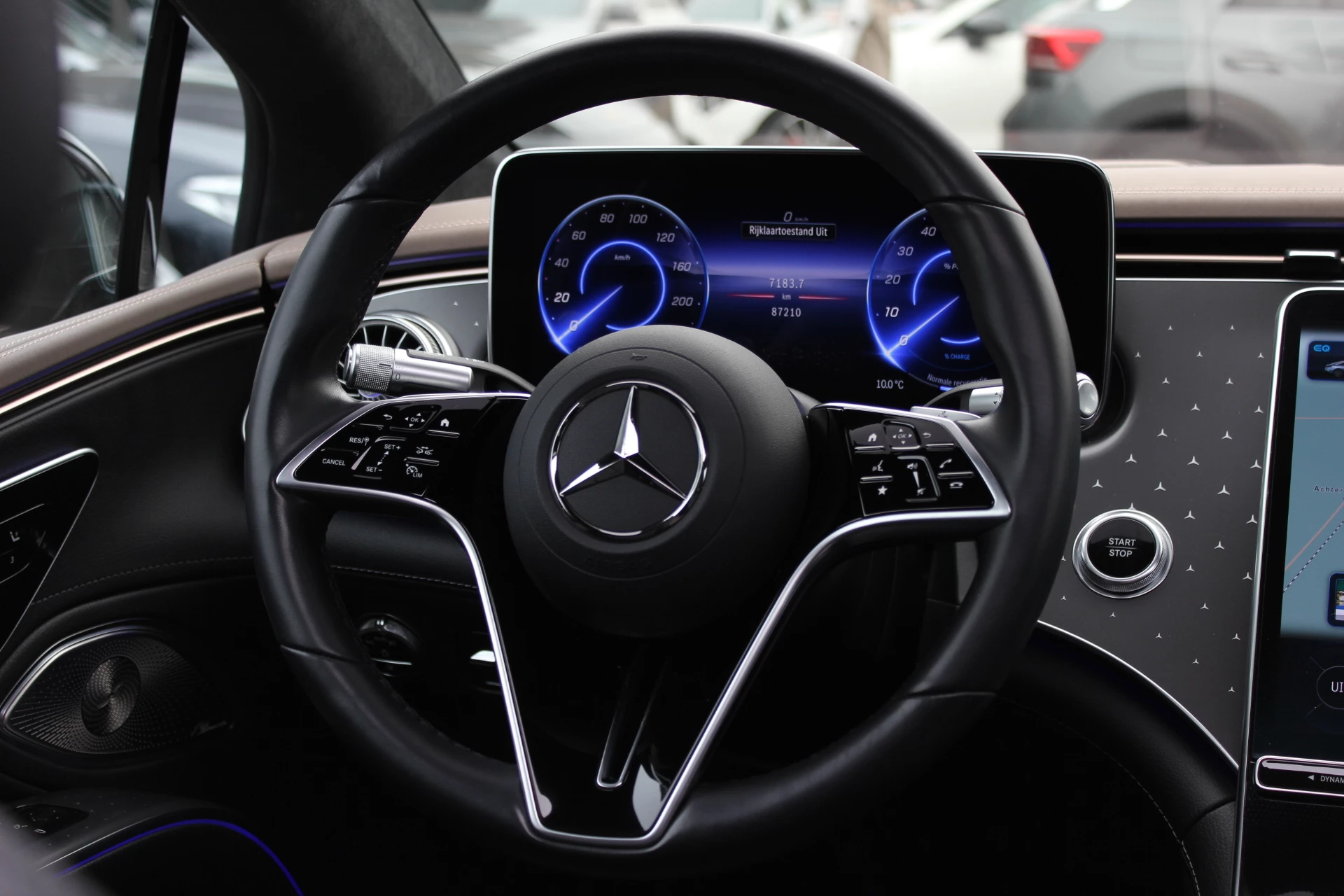 Hoofdafbeelding Mercedes-Benz EQS