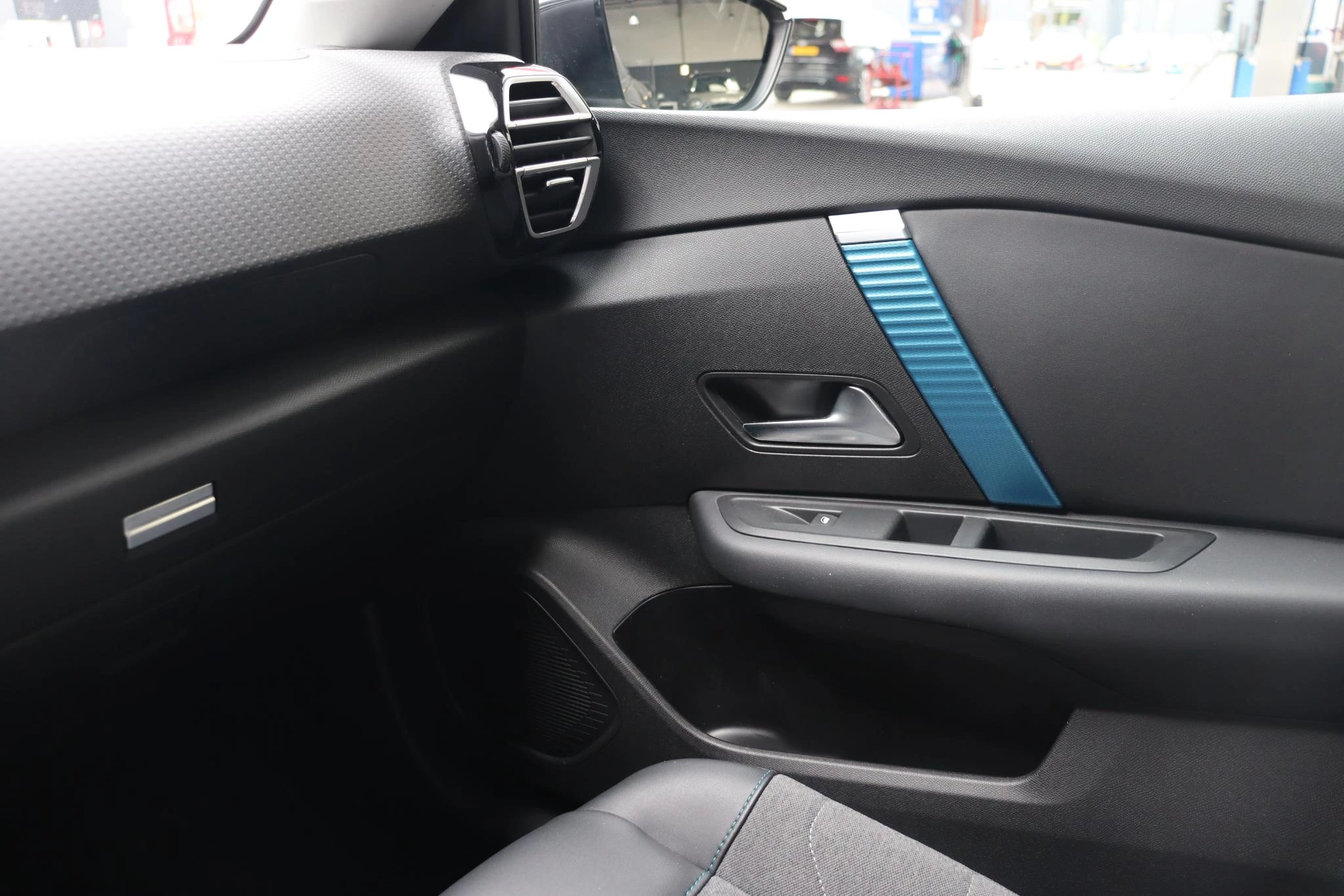 Hoofdafbeelding Citroën ë-C4