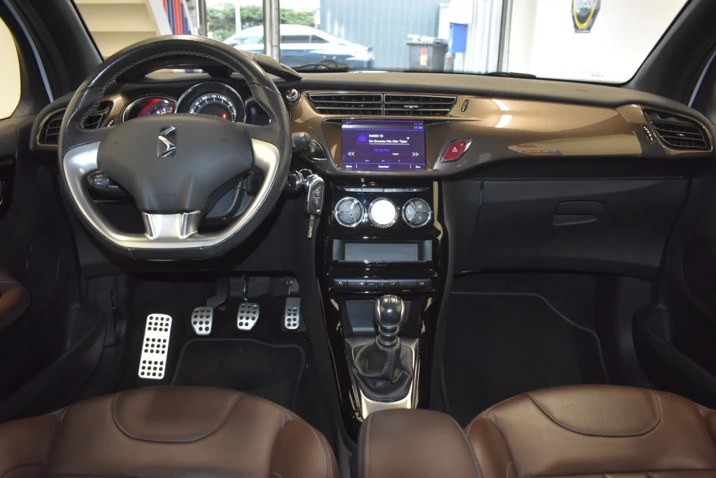 Hoofdafbeelding DS DS 3