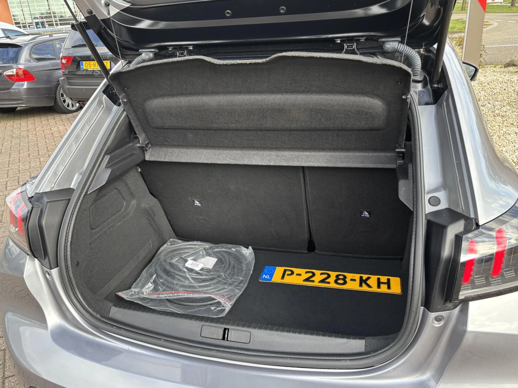 Hoofdafbeelding Peugeot e-208