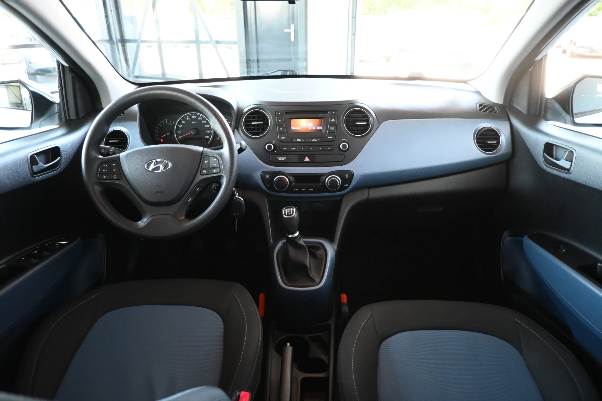 Hoofdafbeelding Hyundai i10