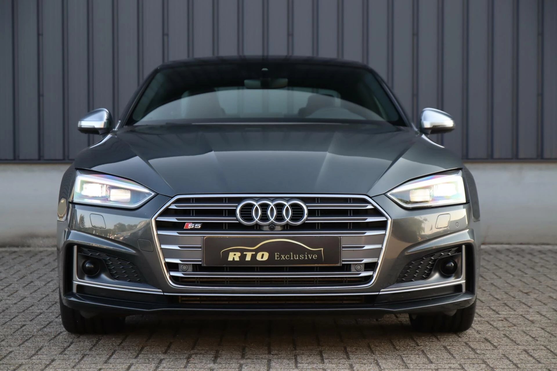 Hoofdafbeelding Audi S5