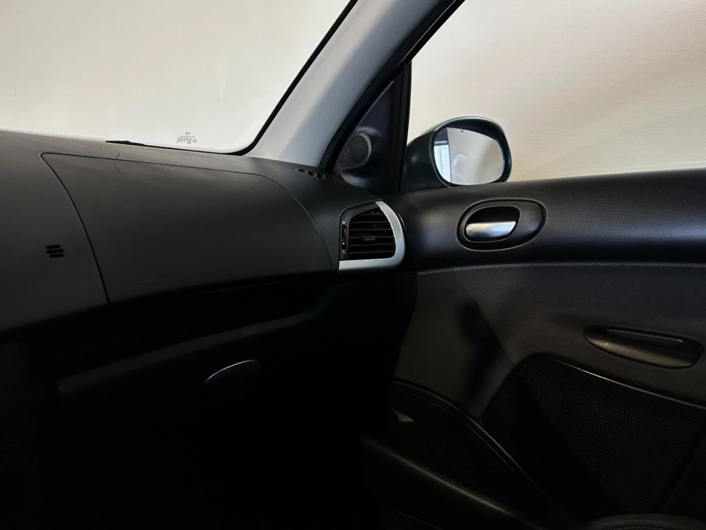 Hoofdafbeelding Peugeot 206