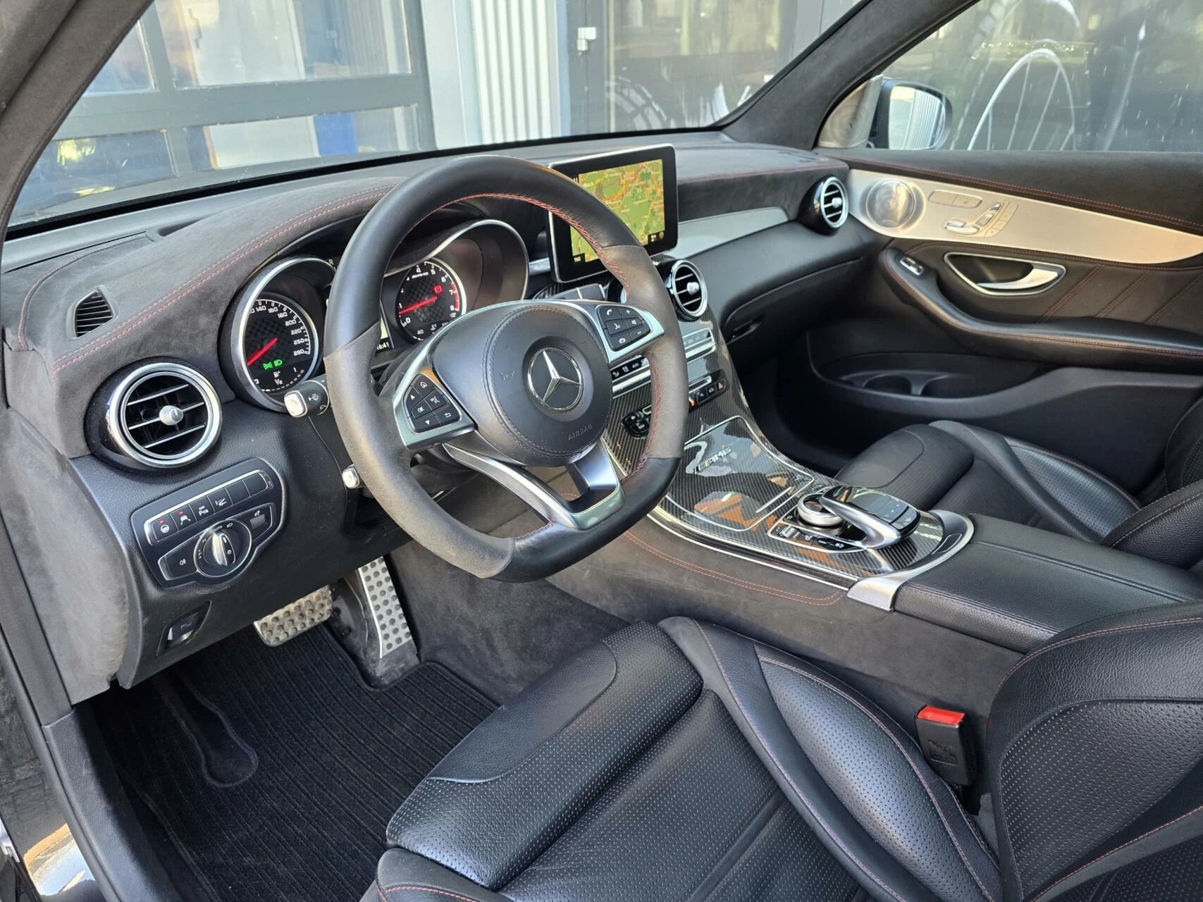 Hoofdafbeelding Mercedes-Benz GLC