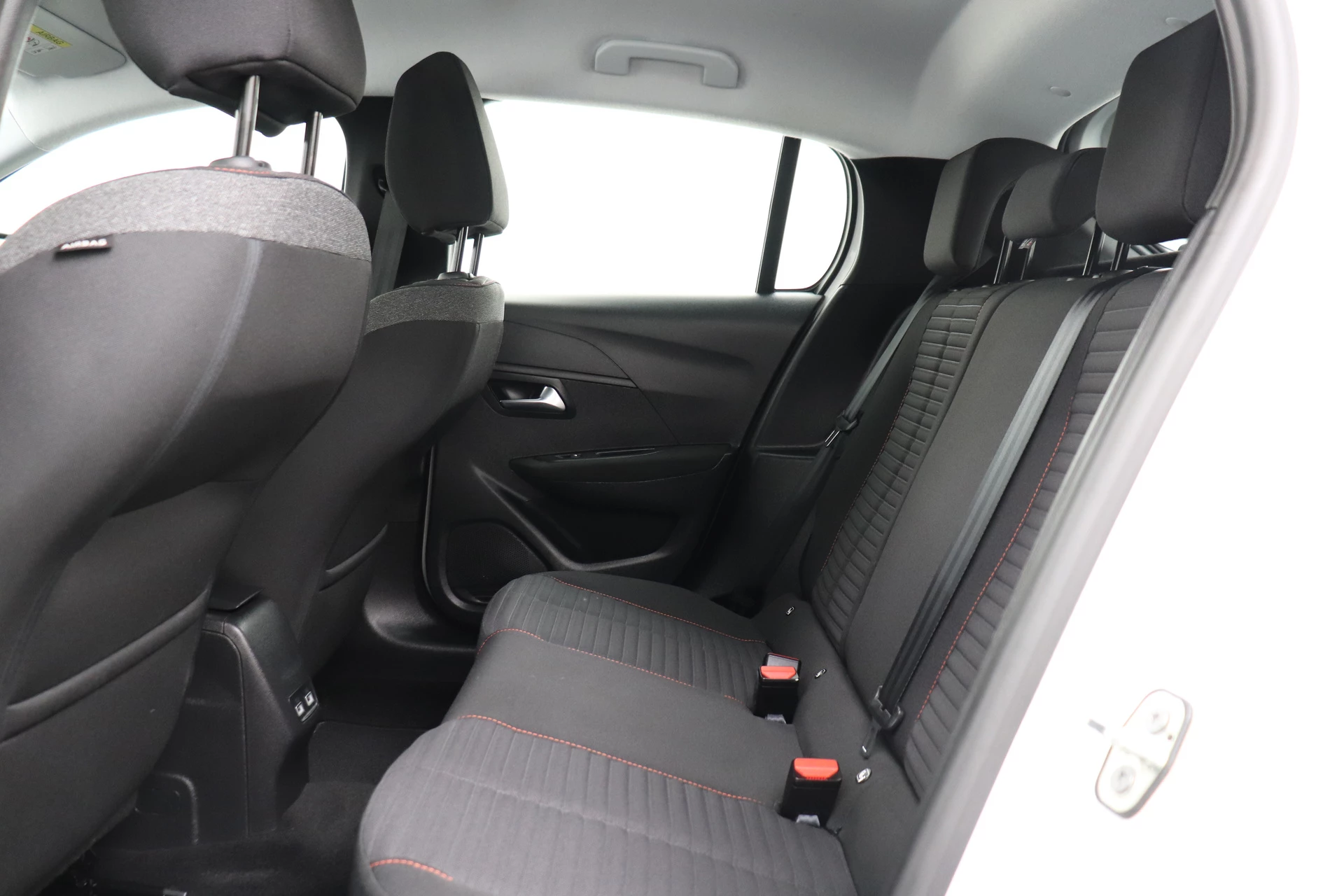 Hoofdafbeelding Peugeot e-208