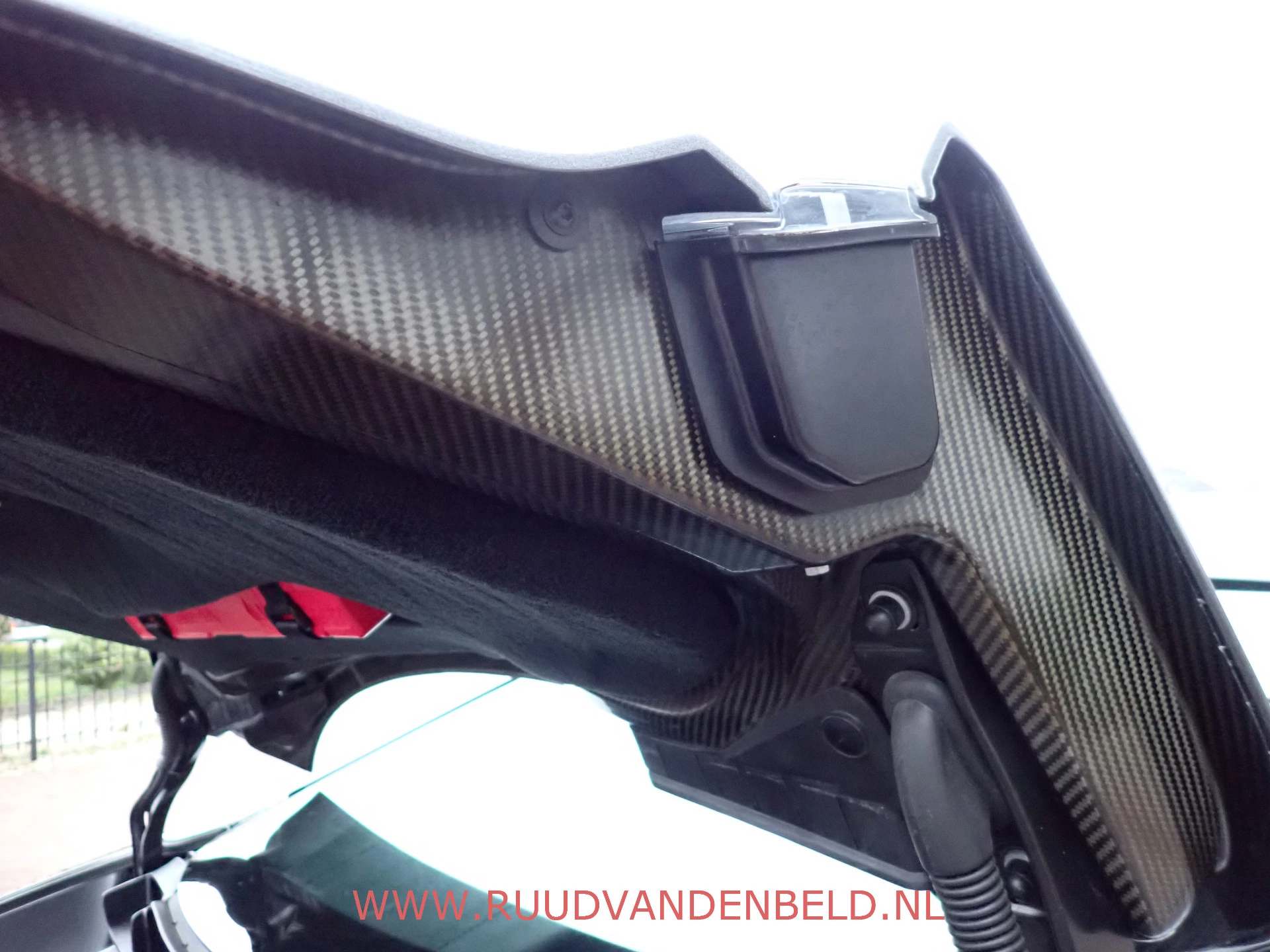 Hoofdafbeelding Aston Martin DBS