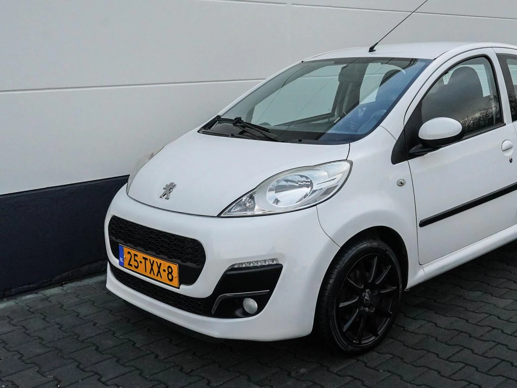 Hoofdafbeelding Peugeot 107