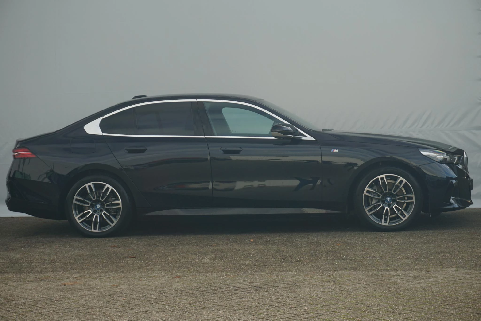 Hoofdafbeelding BMW i5