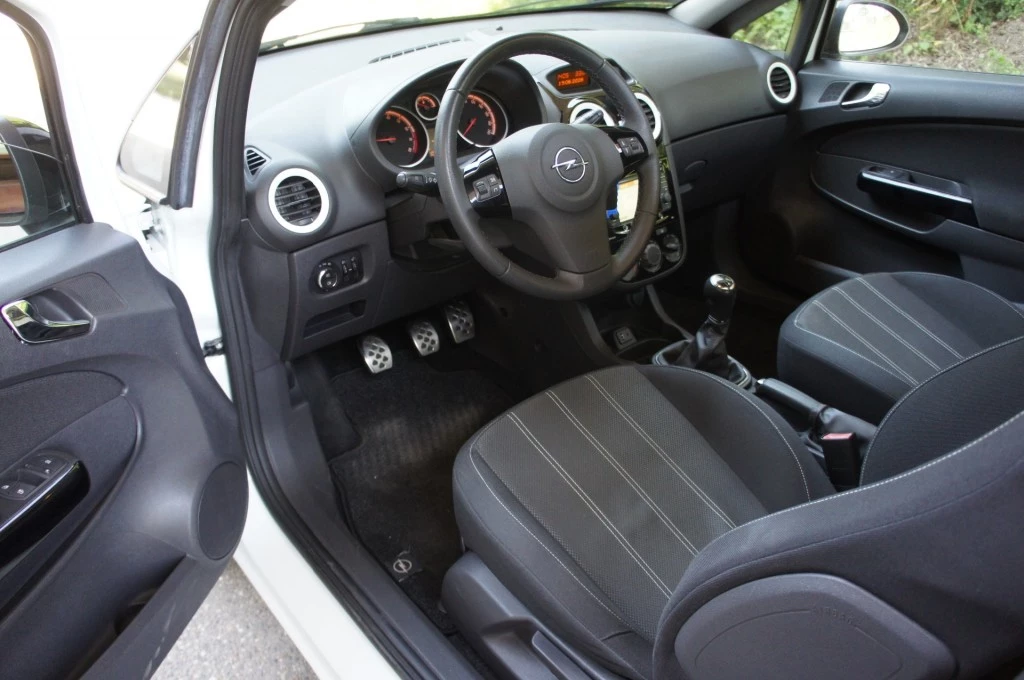 Hoofdafbeelding Opel Corsa