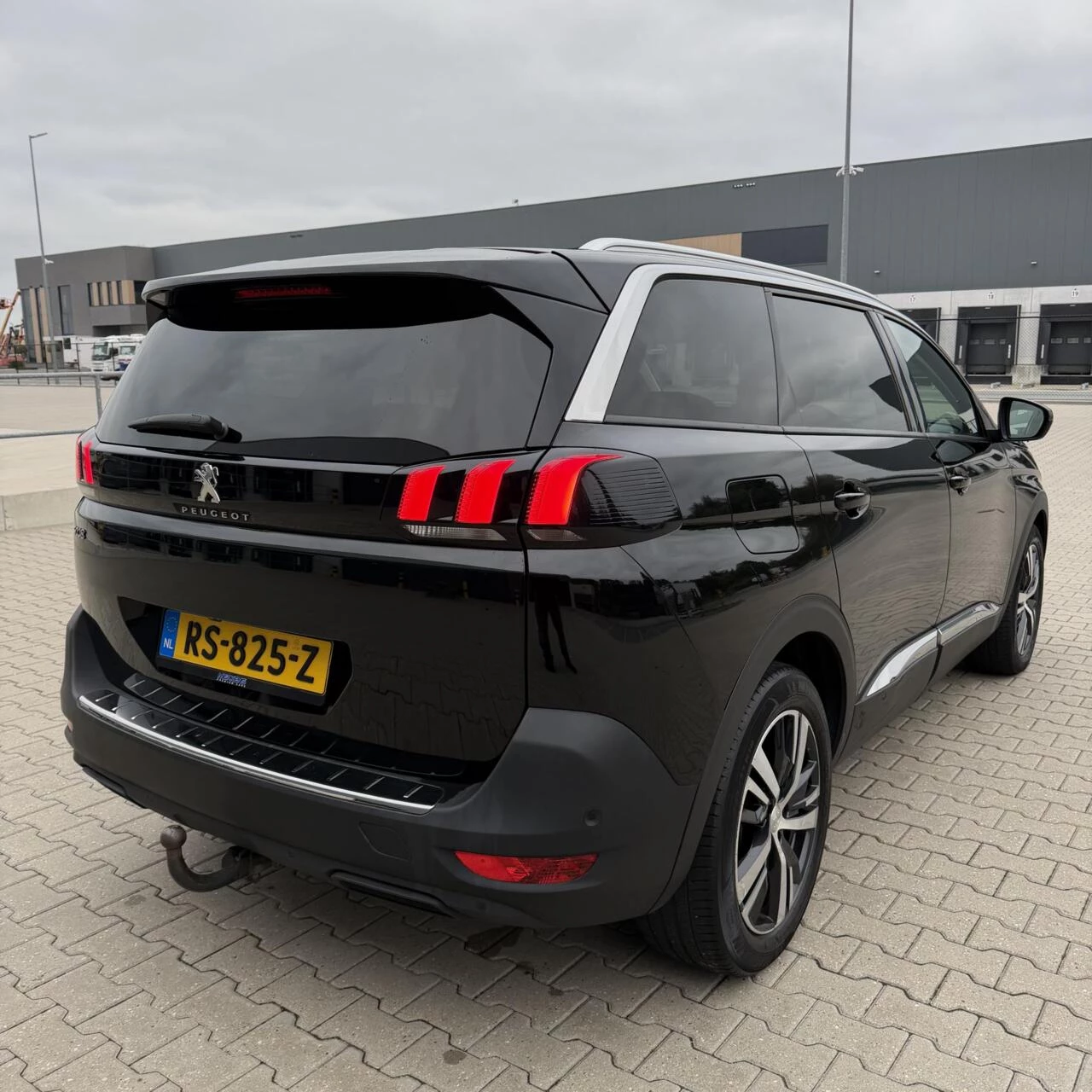 Hoofdafbeelding Peugeot 5008