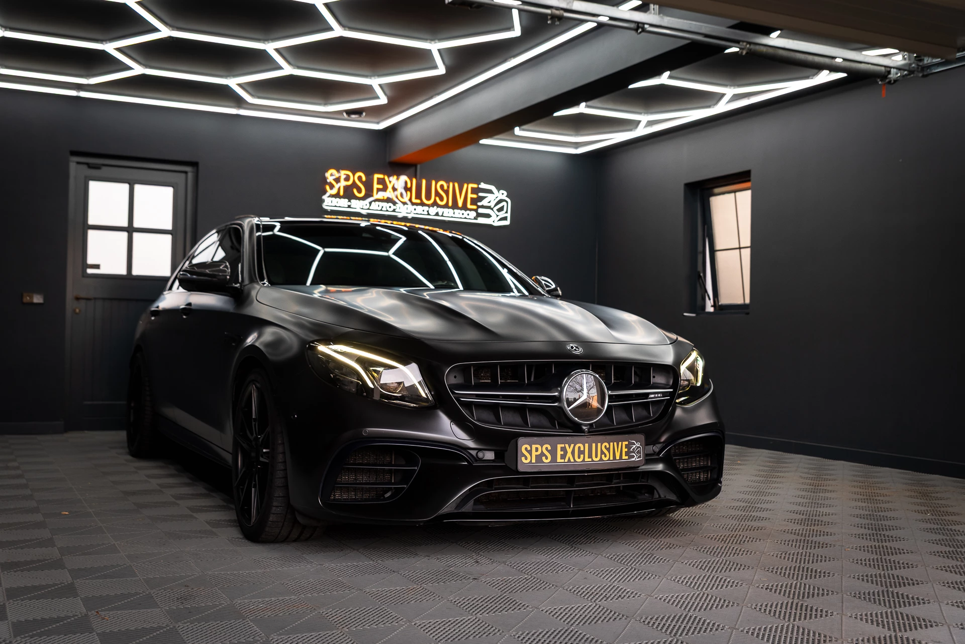 Hoofdafbeelding Mercedes-Benz E-Klasse