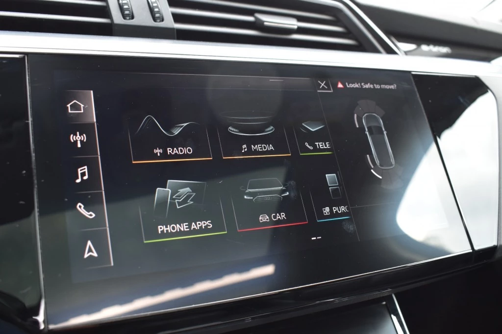 Hoofdafbeelding Audi e-tron
