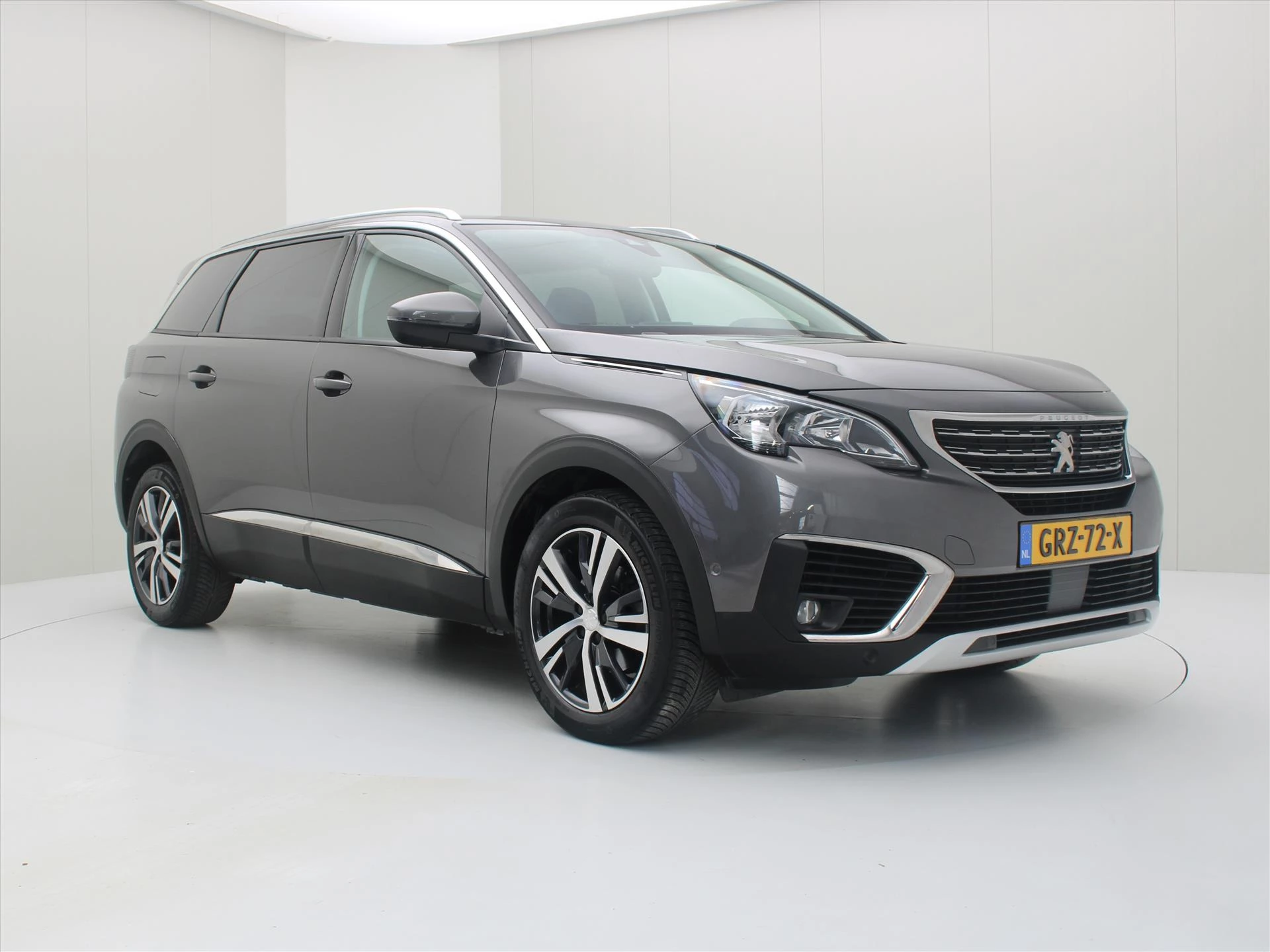 Hoofdafbeelding Peugeot 5008