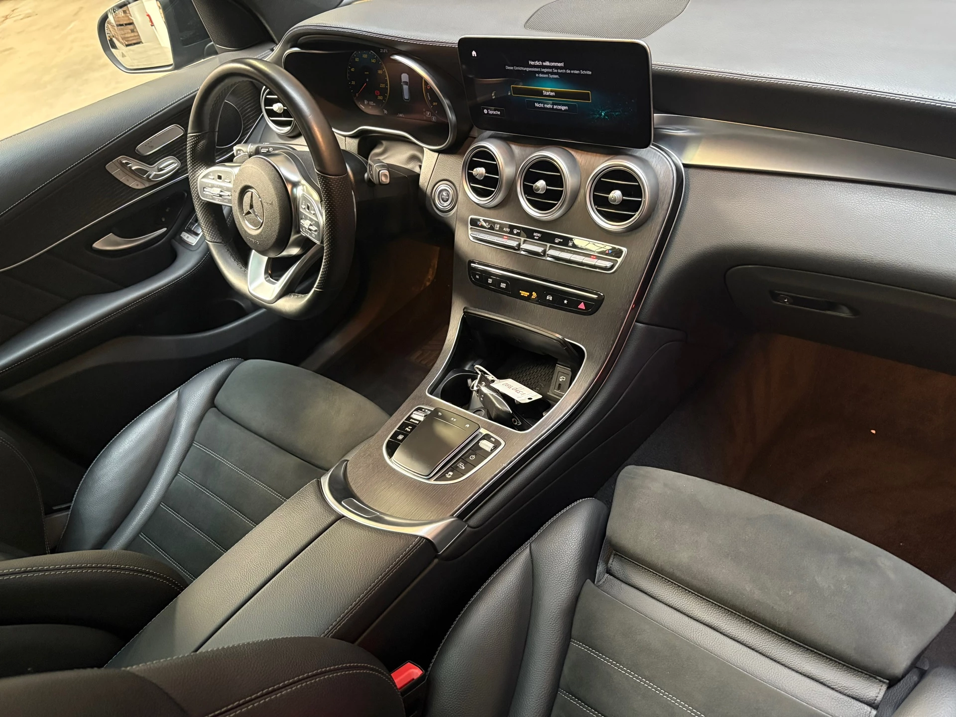 Hoofdafbeelding Mercedes-Benz GLC