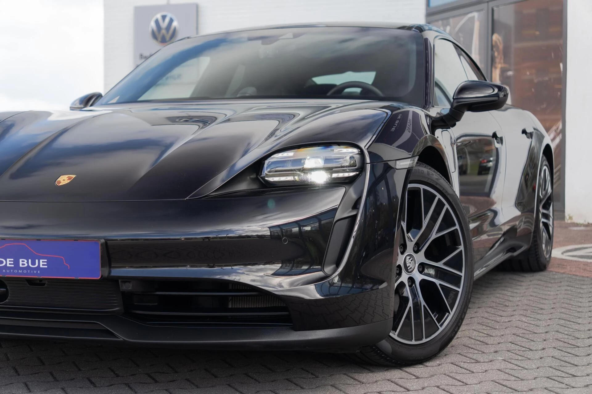 Hoofdafbeelding Porsche Taycan