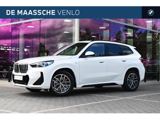 BMW X1 sDrive20i High Executive M Sport Automaat / Trekhaak / Sportstoelen / Stoelverwarming / Adaptieve LED / Parking Assistant Plus / Head-Up /  Live Cockpit Professional