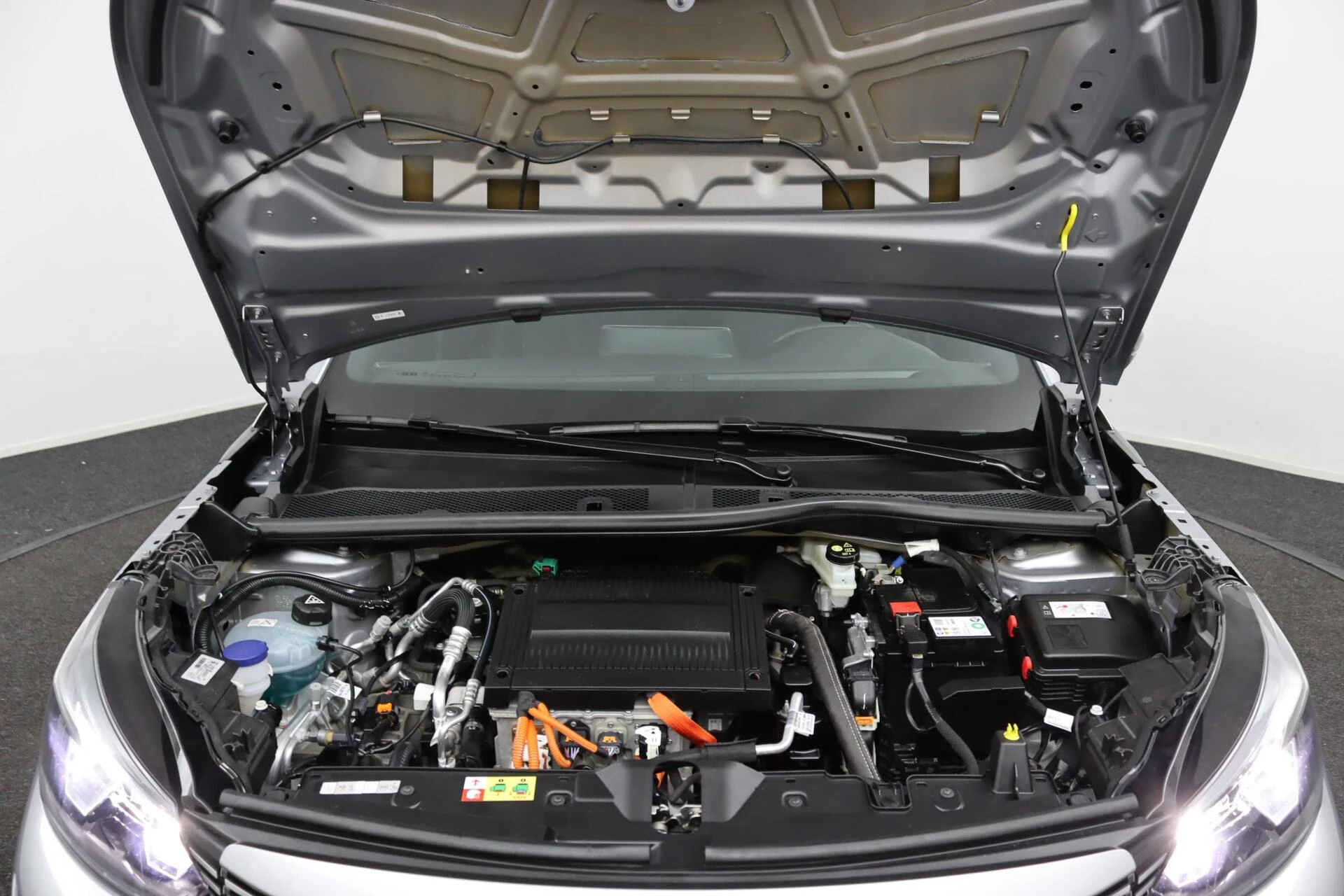 Hoofdafbeelding Peugeot e-2008