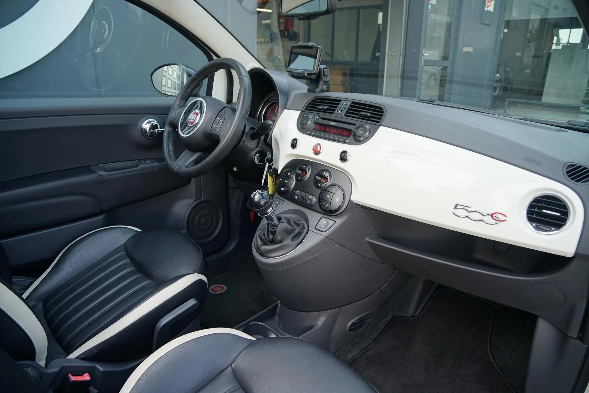 Hoofdafbeelding Fiat 500C