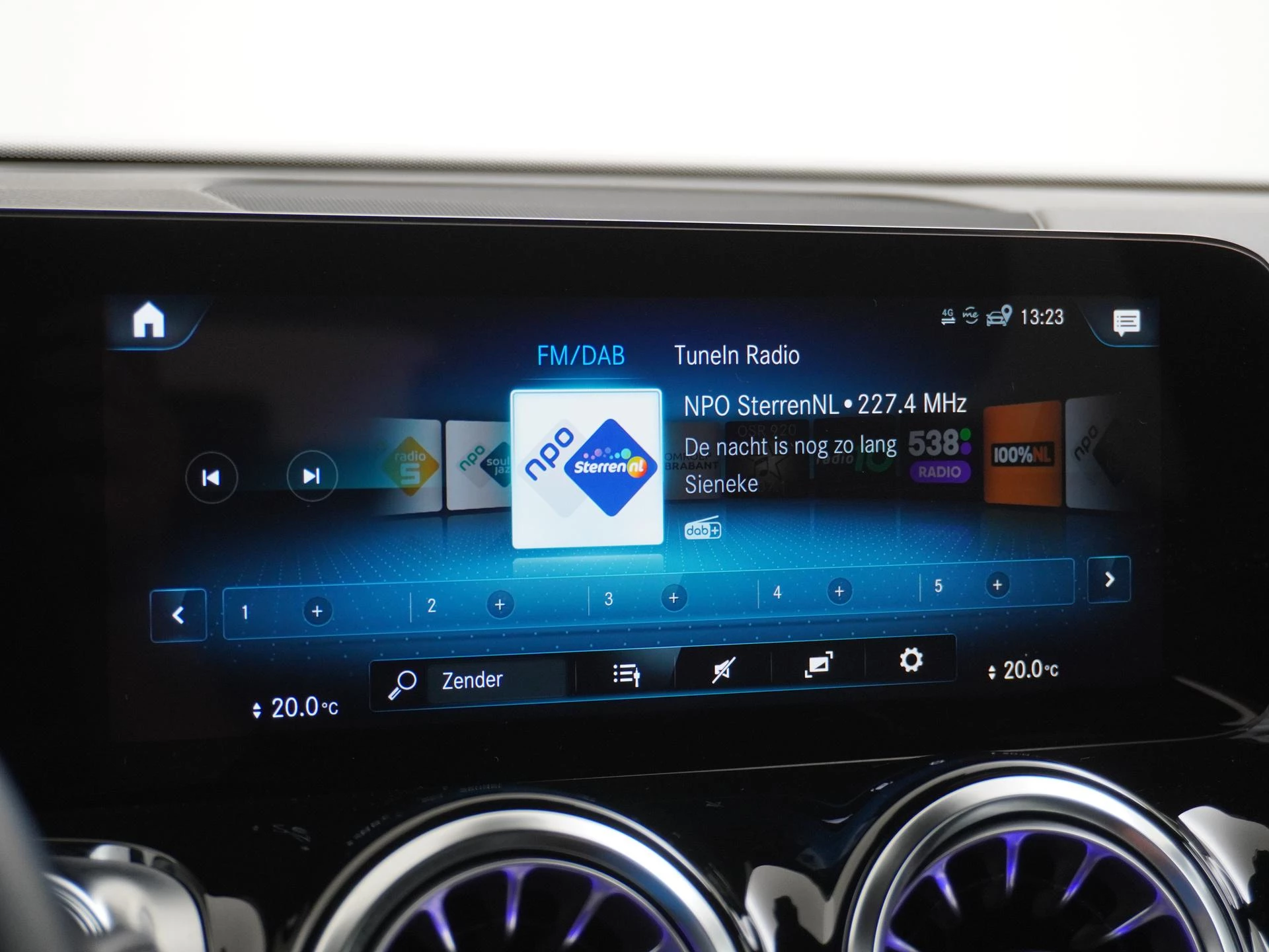 Hoofdafbeelding Mercedes-Benz EQB