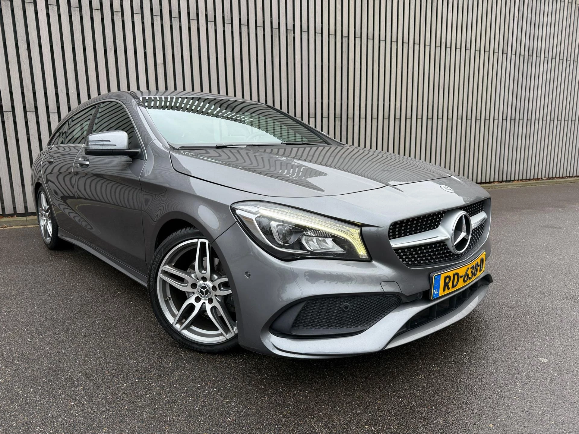 Hoofdafbeelding Mercedes-Benz CLA
