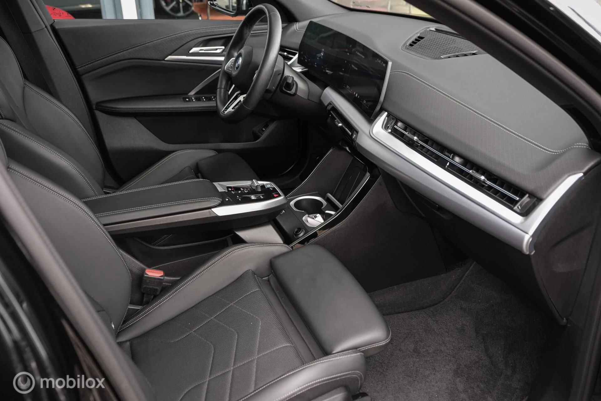 Hoofdafbeelding BMW iX2
