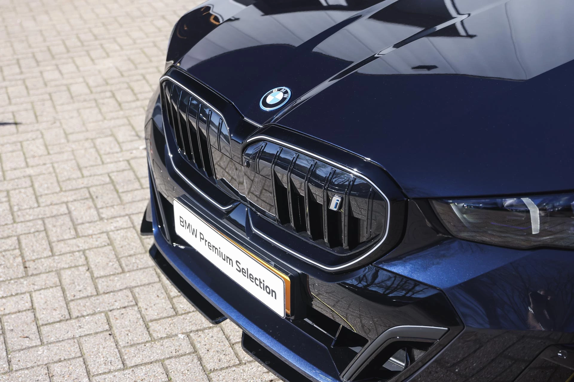 Hoofdafbeelding BMW i5