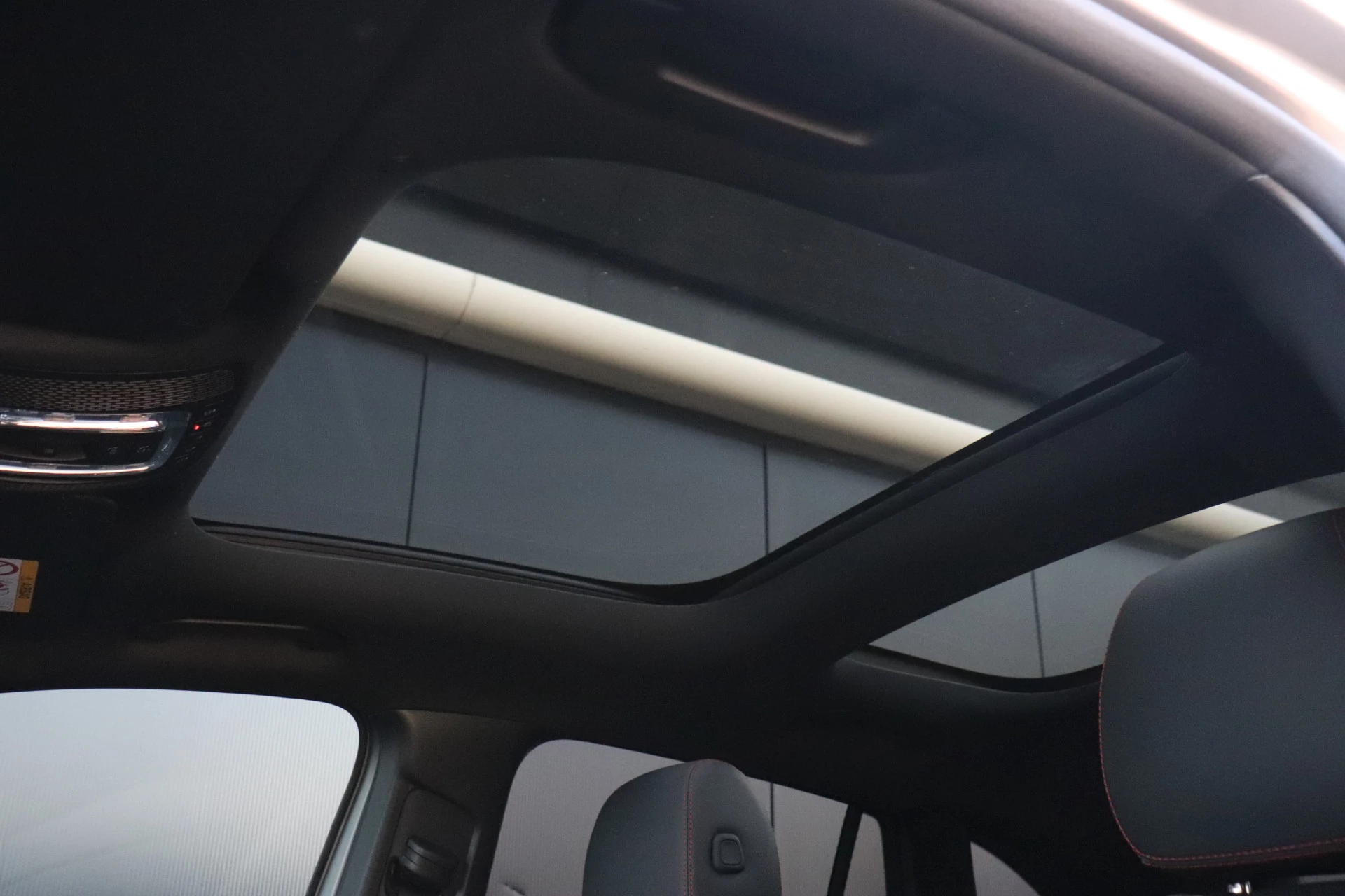 Hoofdafbeelding Mercedes-Benz EQA