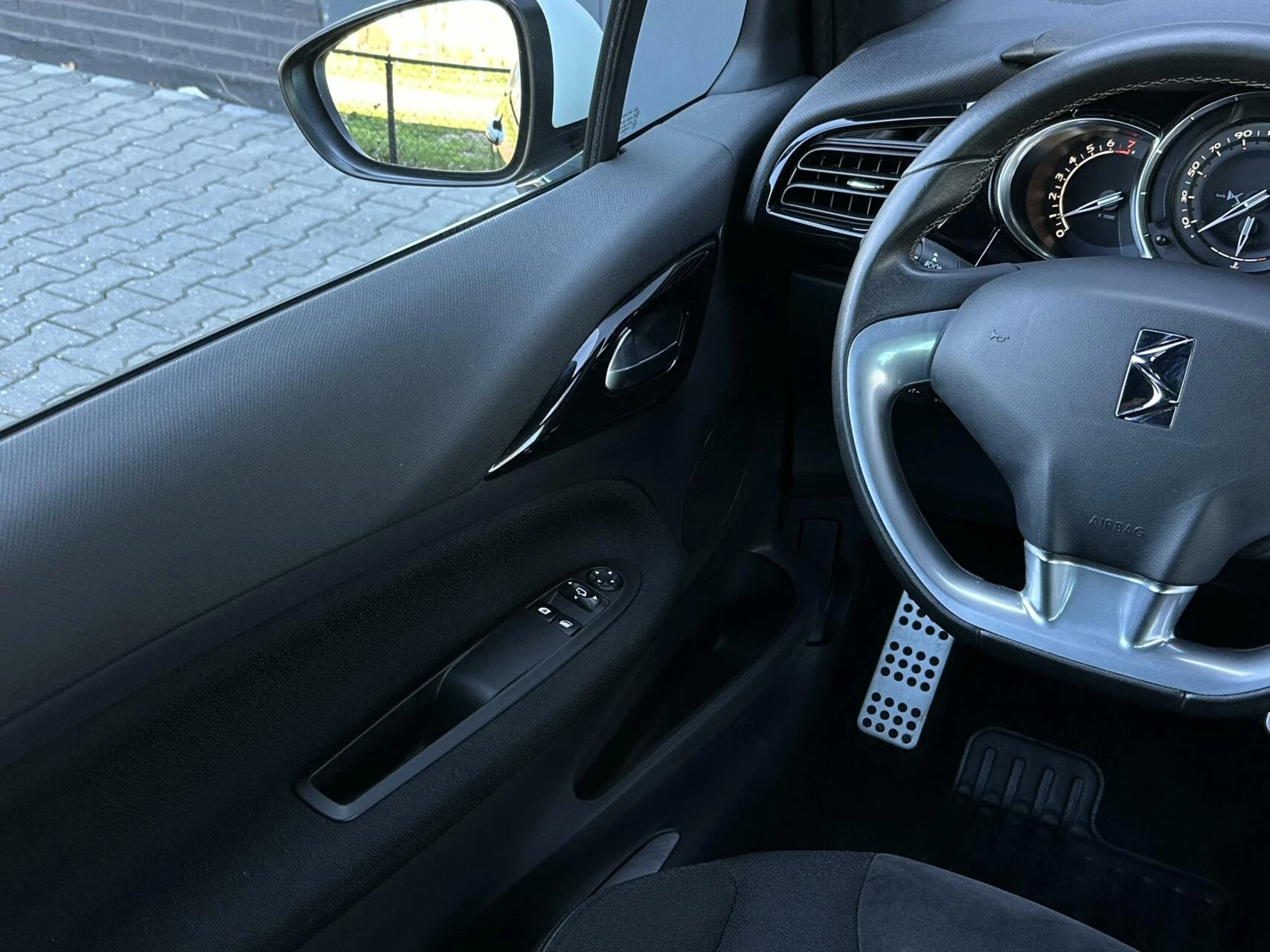 Hoofdafbeelding DS DS 3