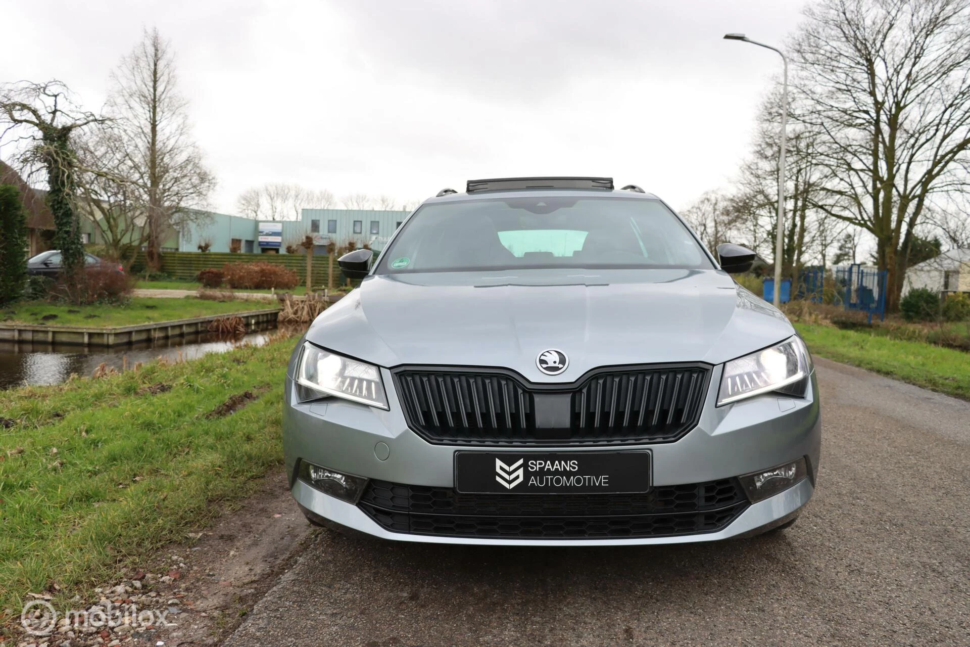 Hoofdafbeelding Škoda Superb