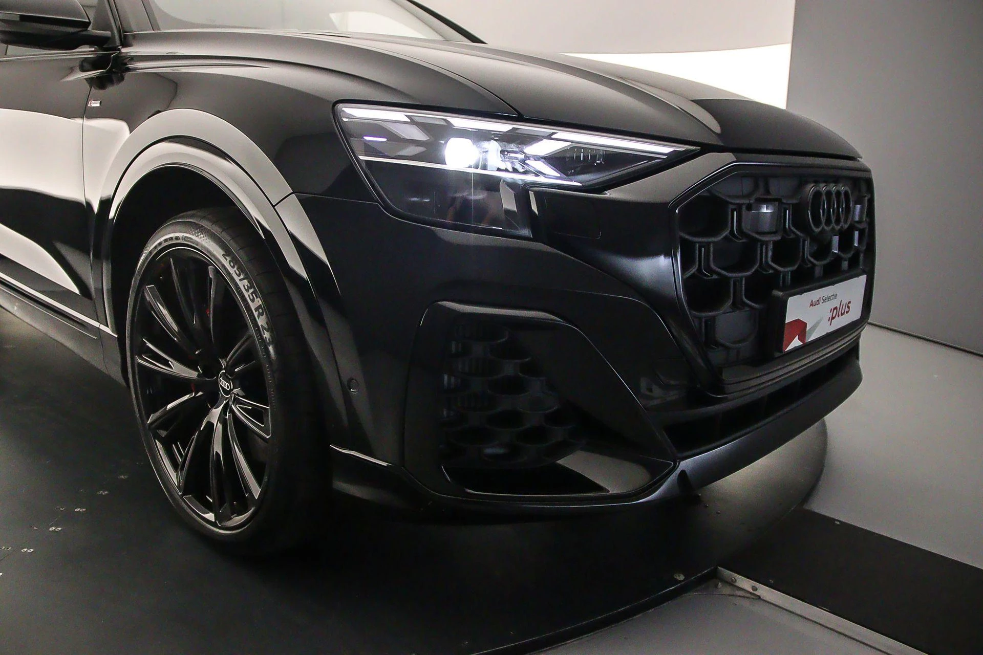Hoofdafbeelding Audi Q8