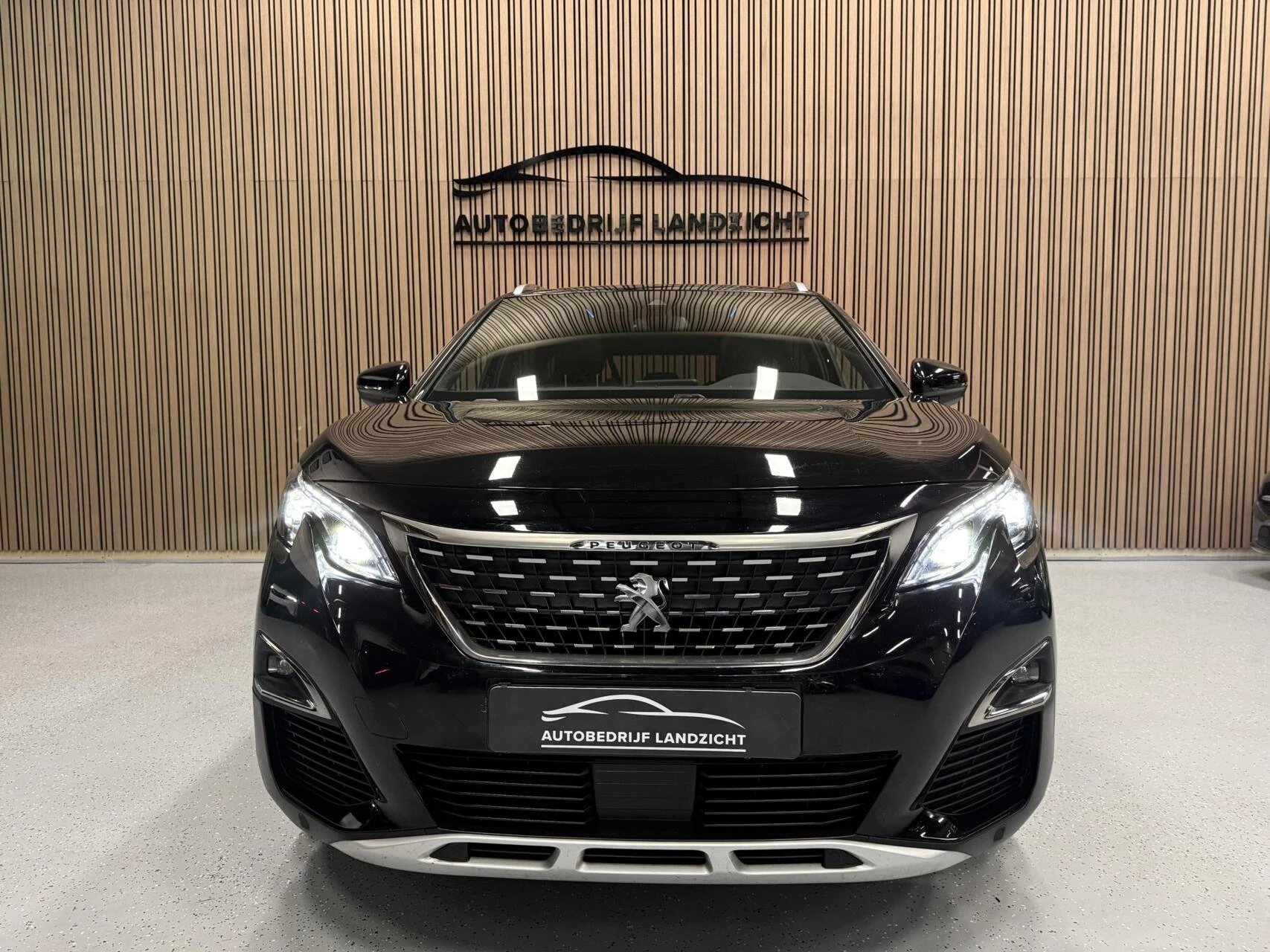Hoofdafbeelding Peugeot 5008