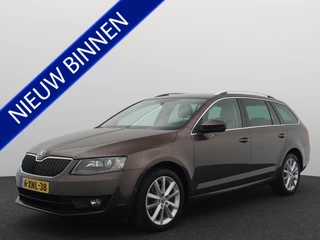Škoda Octavia Combi 1.8 TSI 180PK Greentech Elegance Businessline AUTOMAAT / 1600KG TREKKEN / XENON / KEYLESS / CANTON / GR NAVI / CLIMA / PDC / NL-AUTO