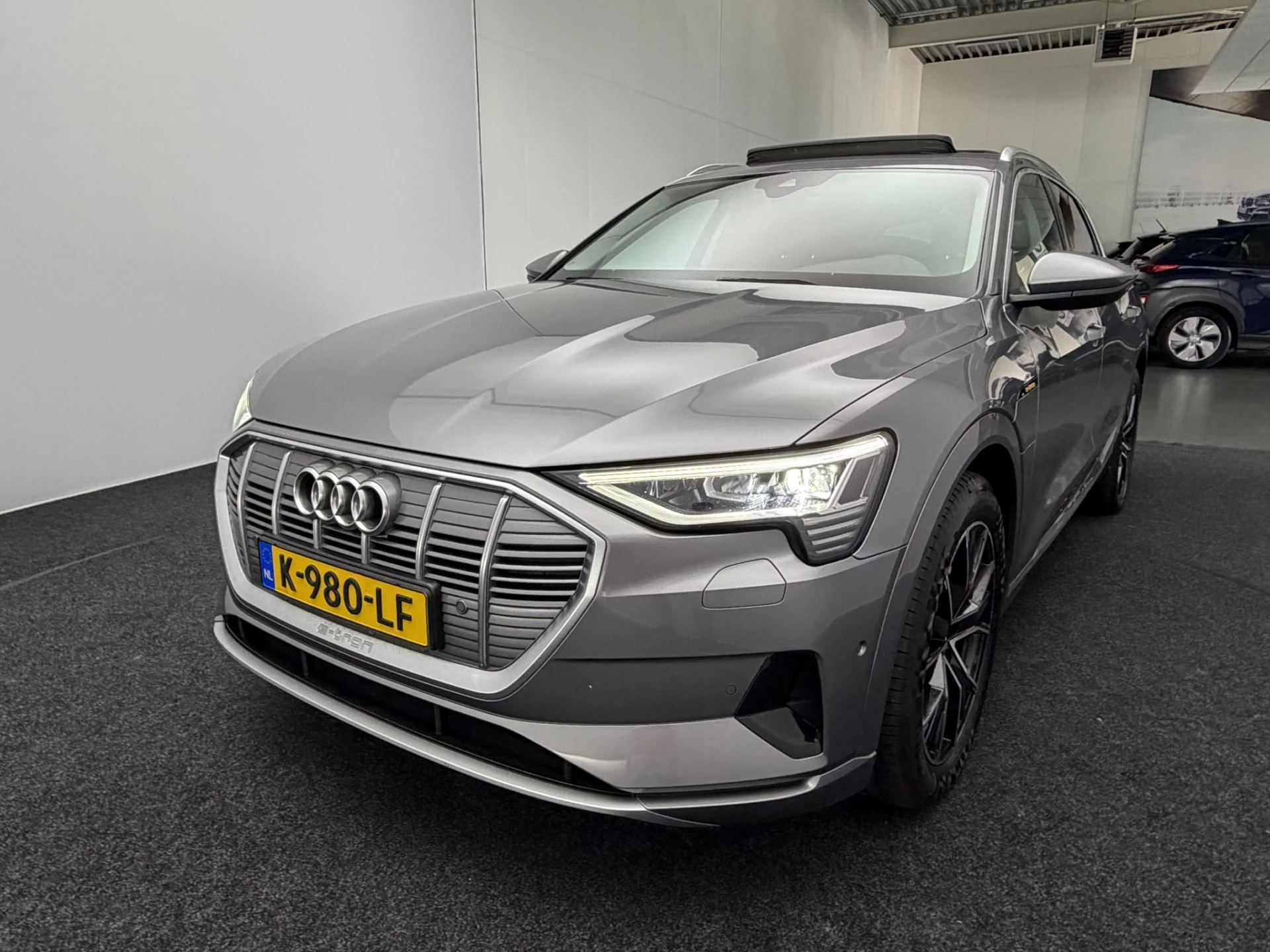 Hoofdafbeelding Audi e-tron
