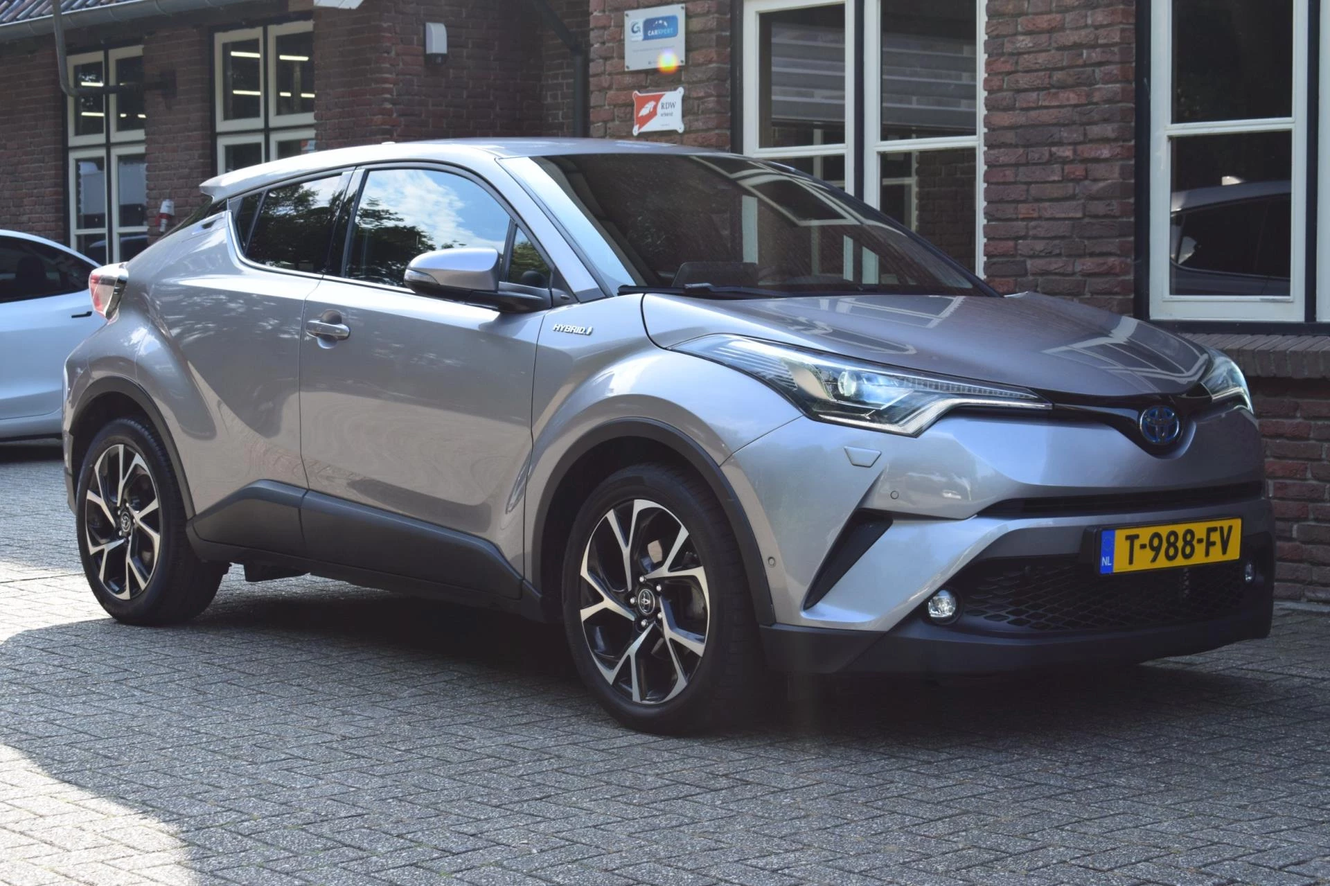 Hoofdafbeelding Toyota C-HR