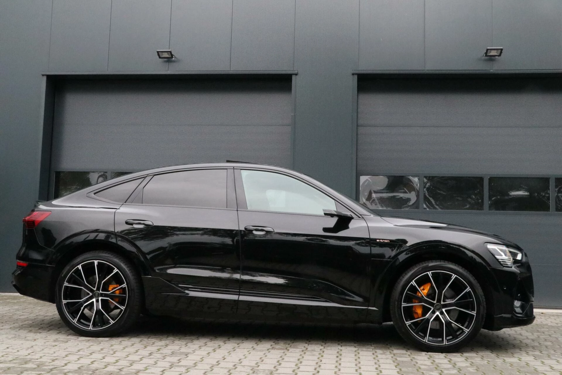 Hoofdafbeelding Audi e-tron